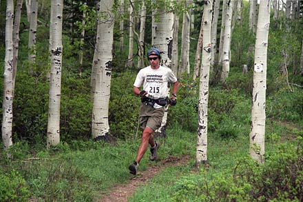 Karl Meltzer breezes through mile 40 of Utah's Squaw Peak 50 trail run